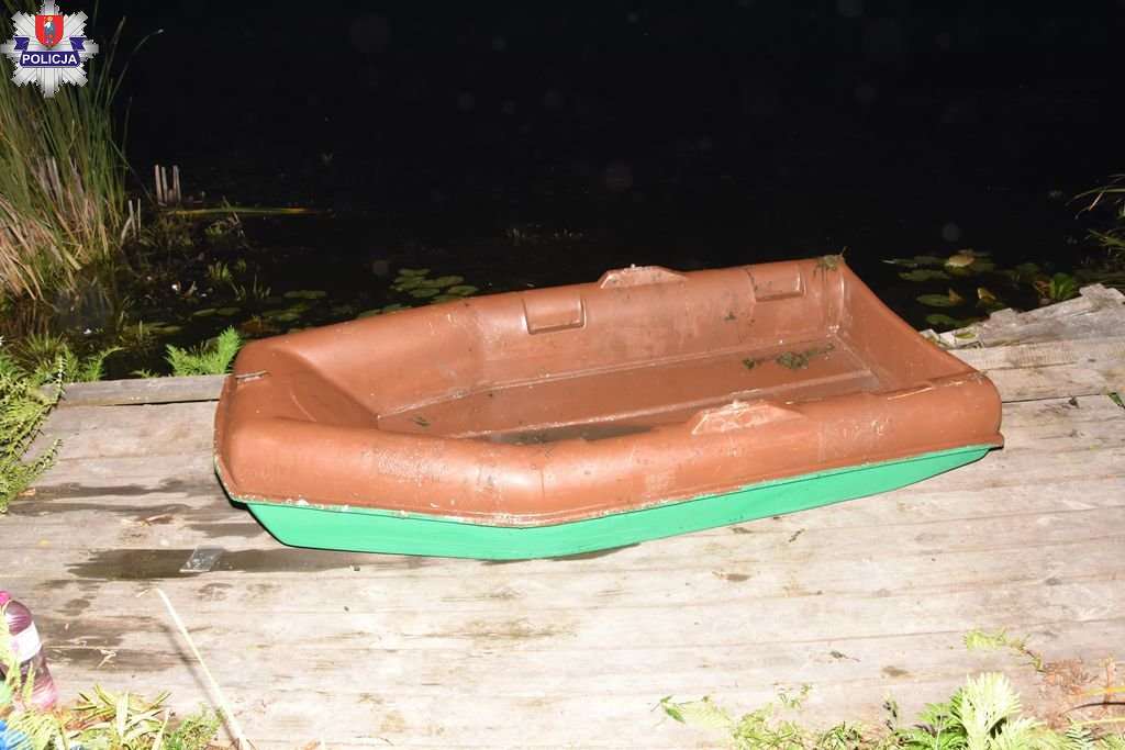 Lubelskie: Akcja ratunkowa na zbiorniku w Średnich Dużych. Policjanci uratowali dwie kobiety i dziec