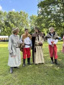 Bolkowanie 2025 w Hniszowie – dąb Bolko gościł Bolesława Chrobrego!