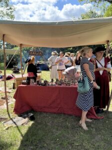 Bolkowanie 2025 w Hniszowie – dąb Bolko gościł Bolesława Chrobrego!