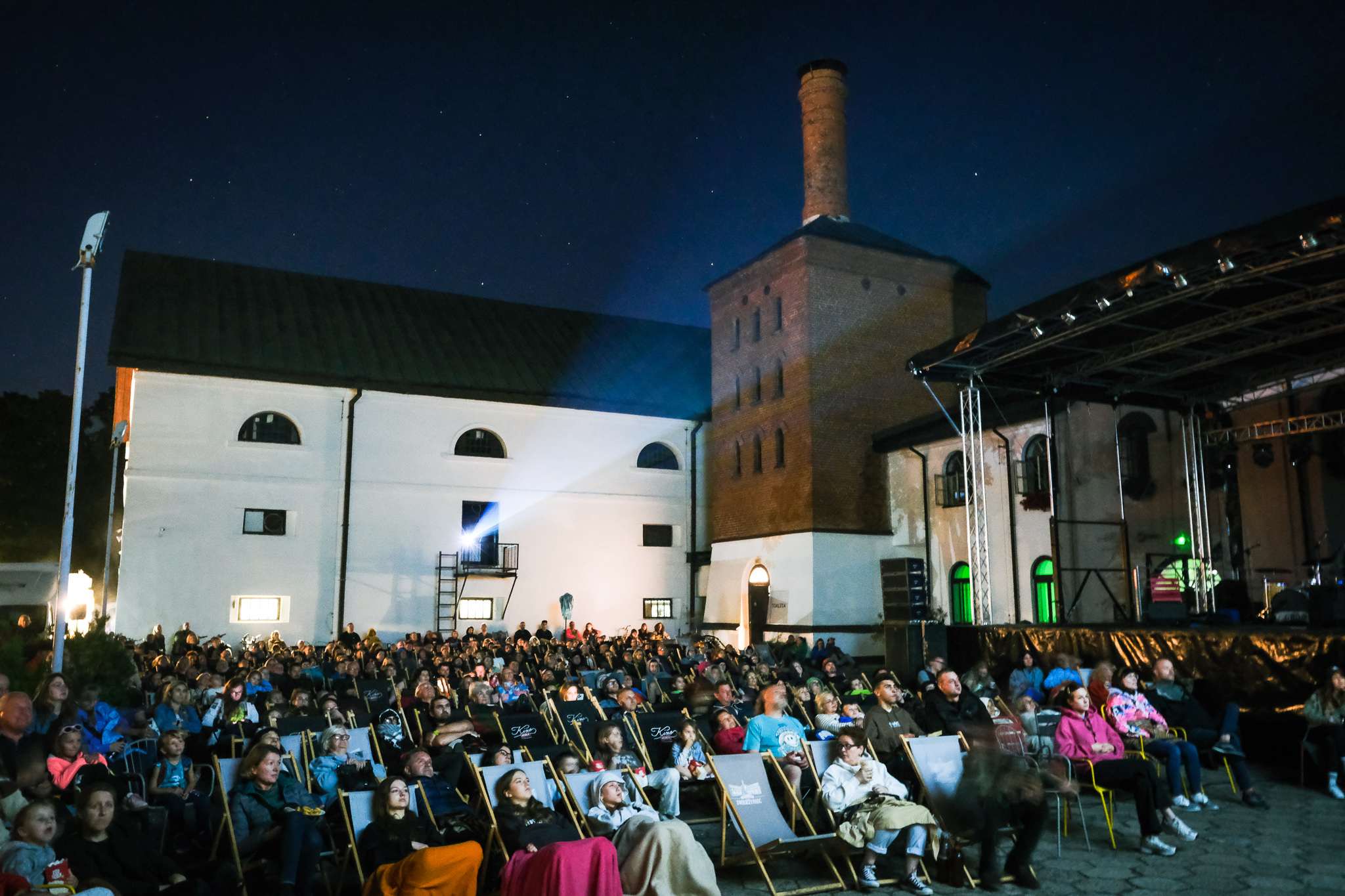 Filmowy sierpień w rytmie Roztocza. Letnia Akademia Filmowa w Zwierzyńcu startuje już niedługo!