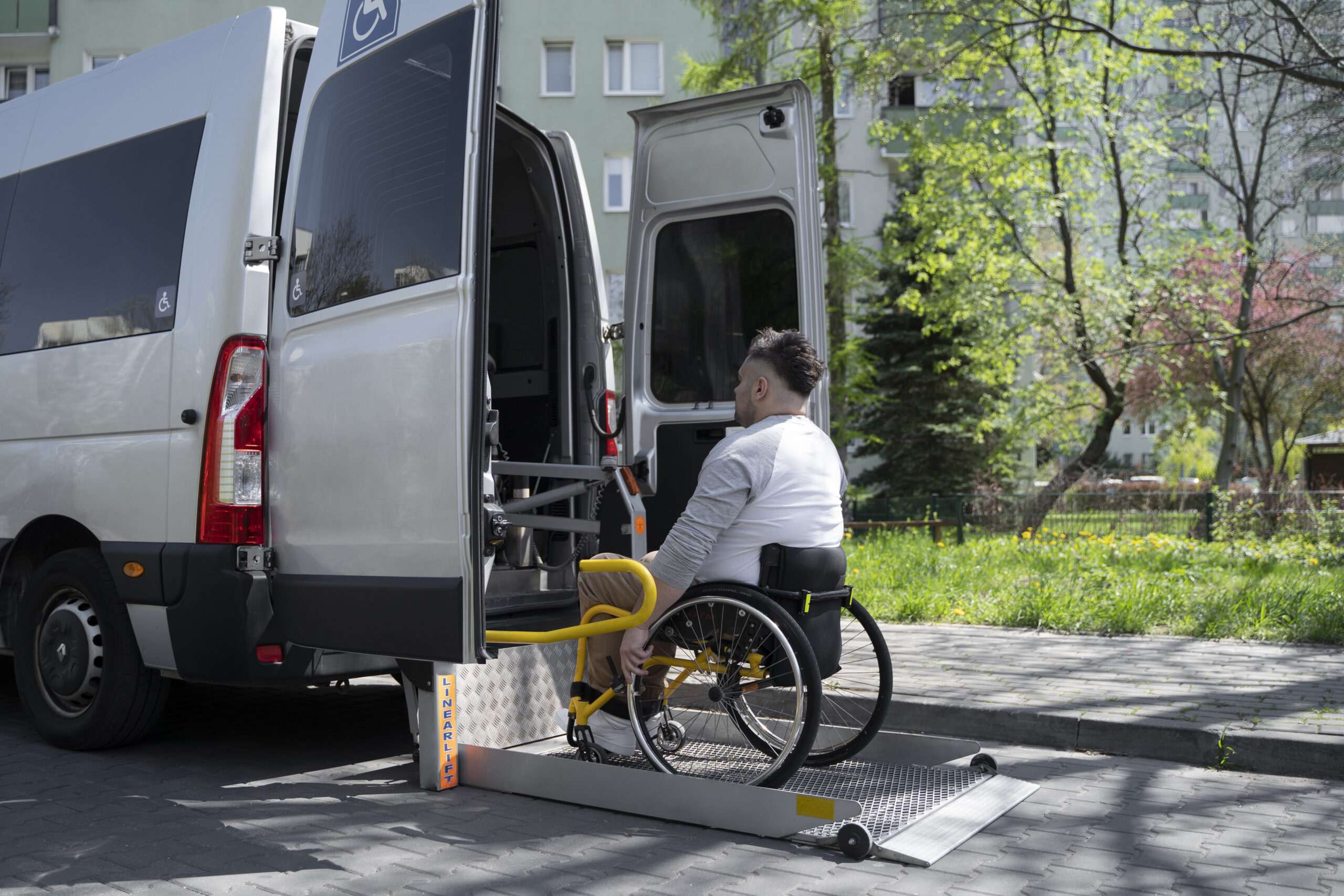 BYCHAWA: Nowy samochód do przewozu osób niepełnosprawnych