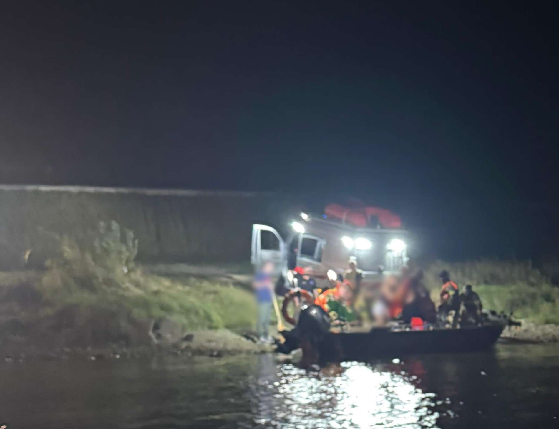 Kazimierz Dolny: nocna akcja ratunkowa na Wiśle