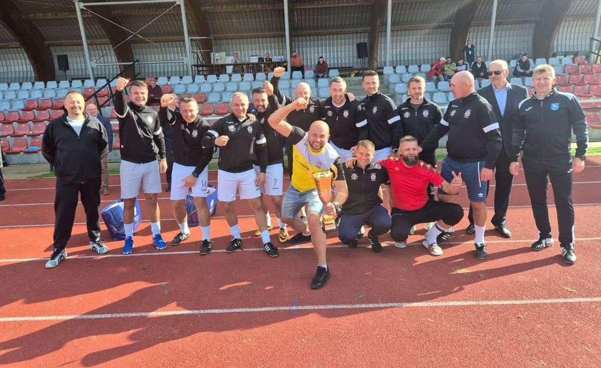 Policjanci z Lublina na podium ogólnopolskiego turnieju piłkarskiego!