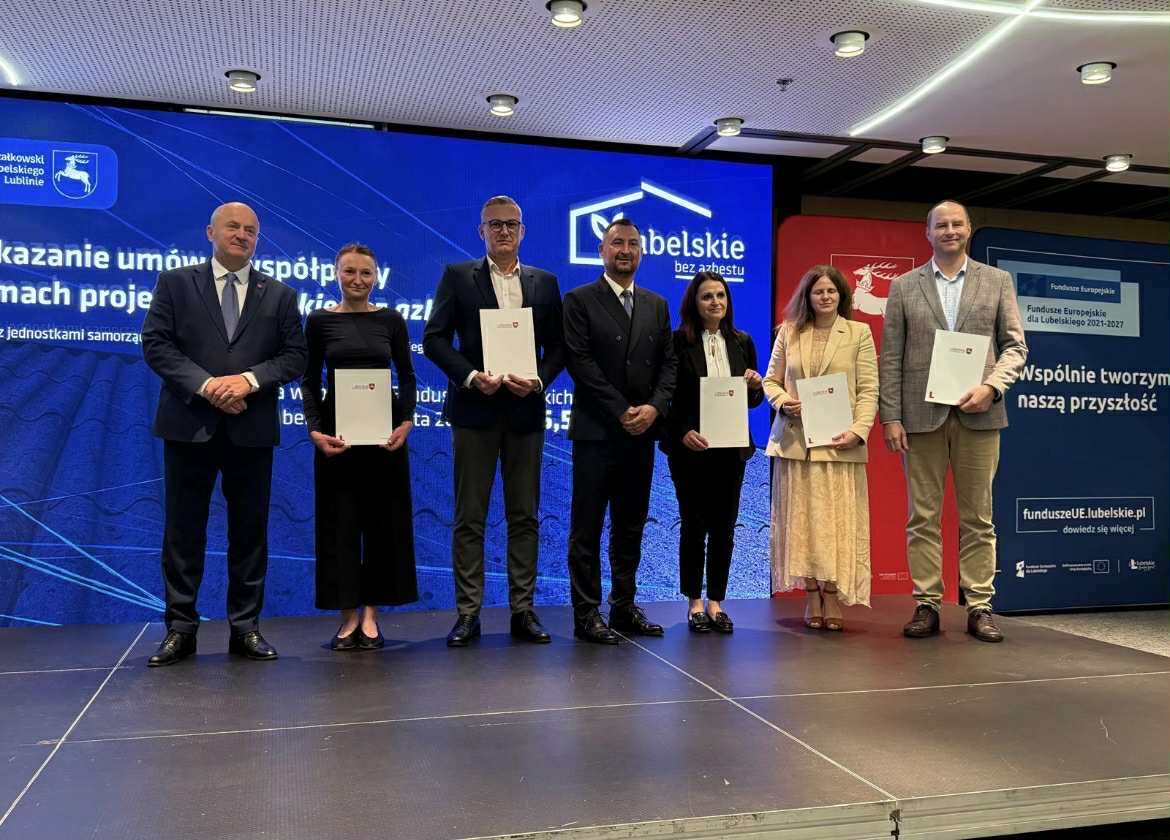 Poniatowa dołącza do projektu „Lubelskie bez azbestu” – podpisano umowę o współpracy