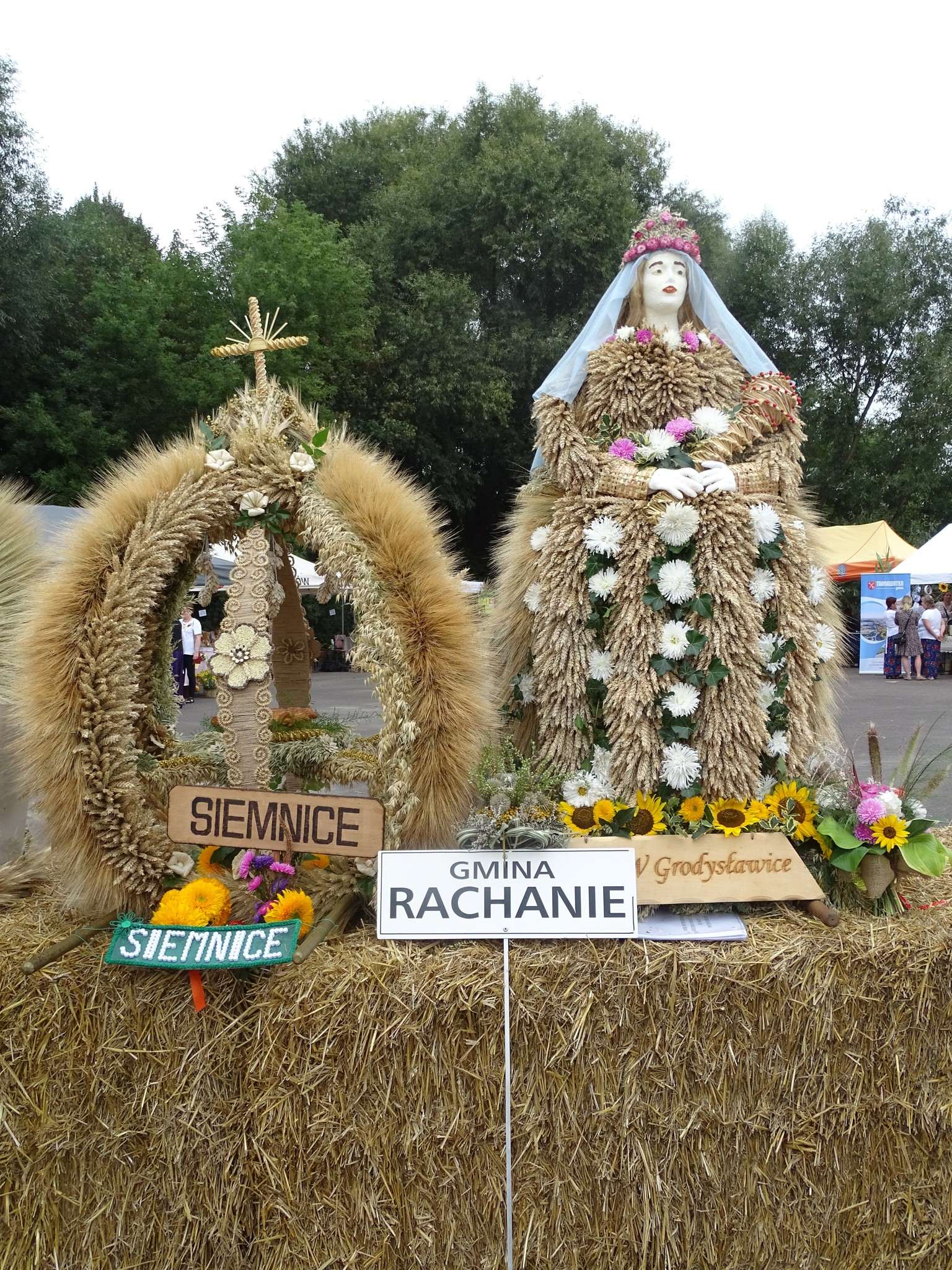 RACHANIE: Delegacja na Dożynkach Powiatowych w Tyszowcach