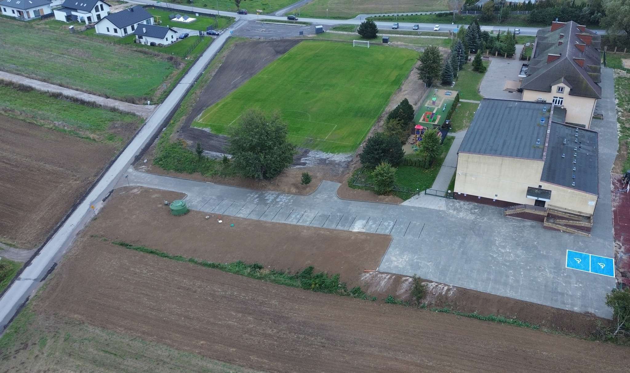 Wólka: Zakończona inwestycja – budowa parkingu przy szkole w Kolonii Pliszczyn