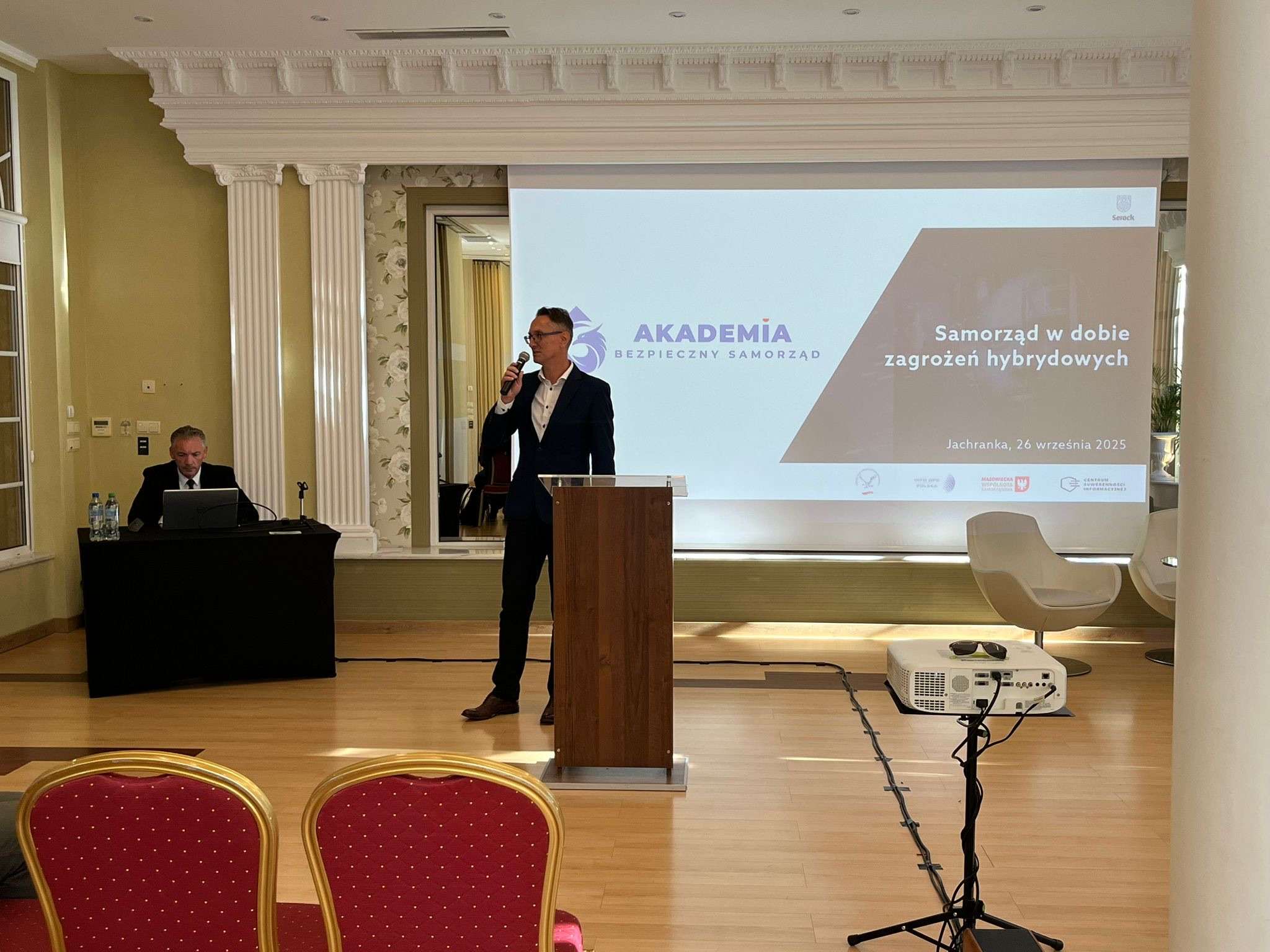 Konferencja „Samorząd w dobie zagrożeń hybrydowych” już za nami