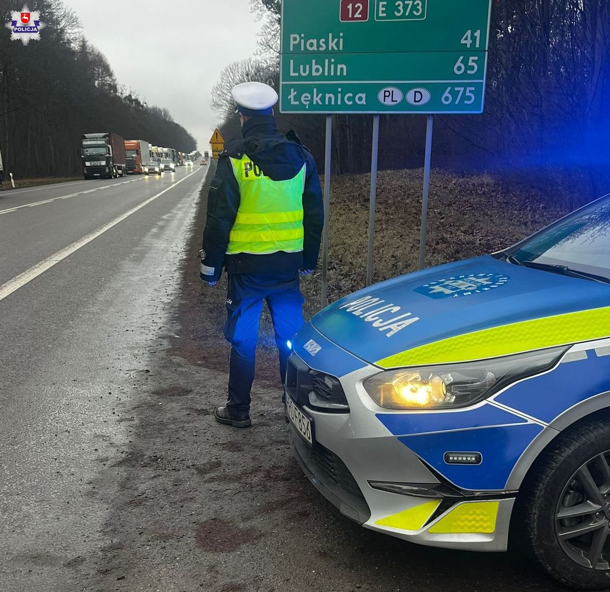 Dorohusk pod kontrolą drogówki – kolejki tirów w czasie świąt