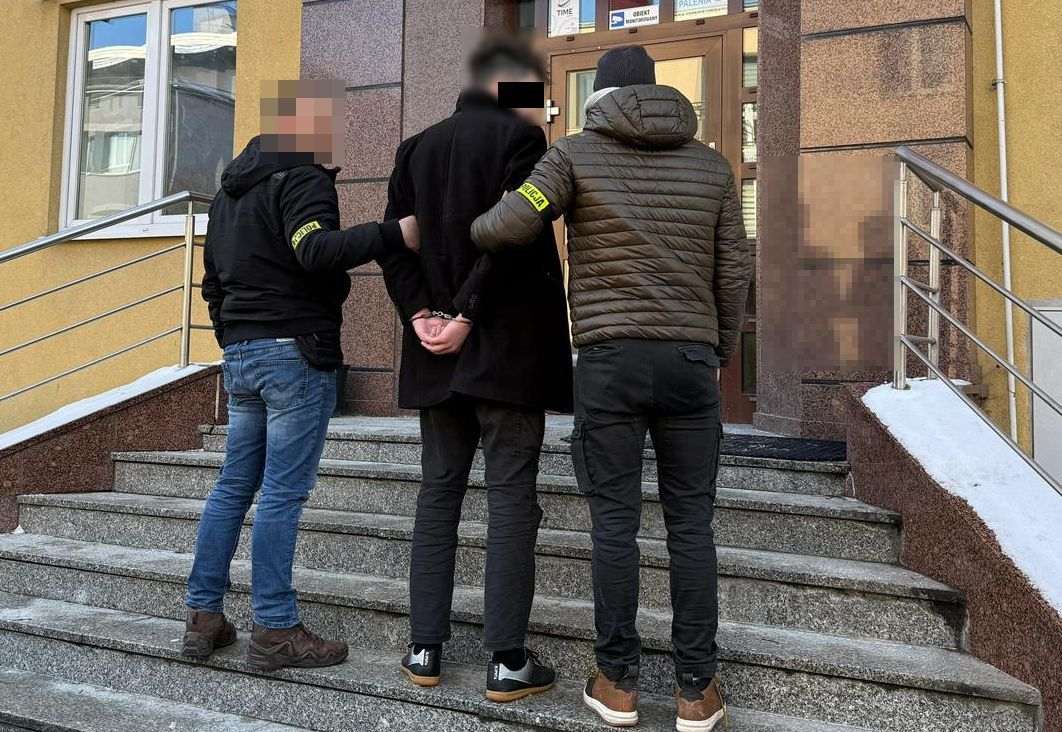 Seria włamań do domów i plebanii. 30-latek zatrzymany, straty przekraczają 50 tys. zł