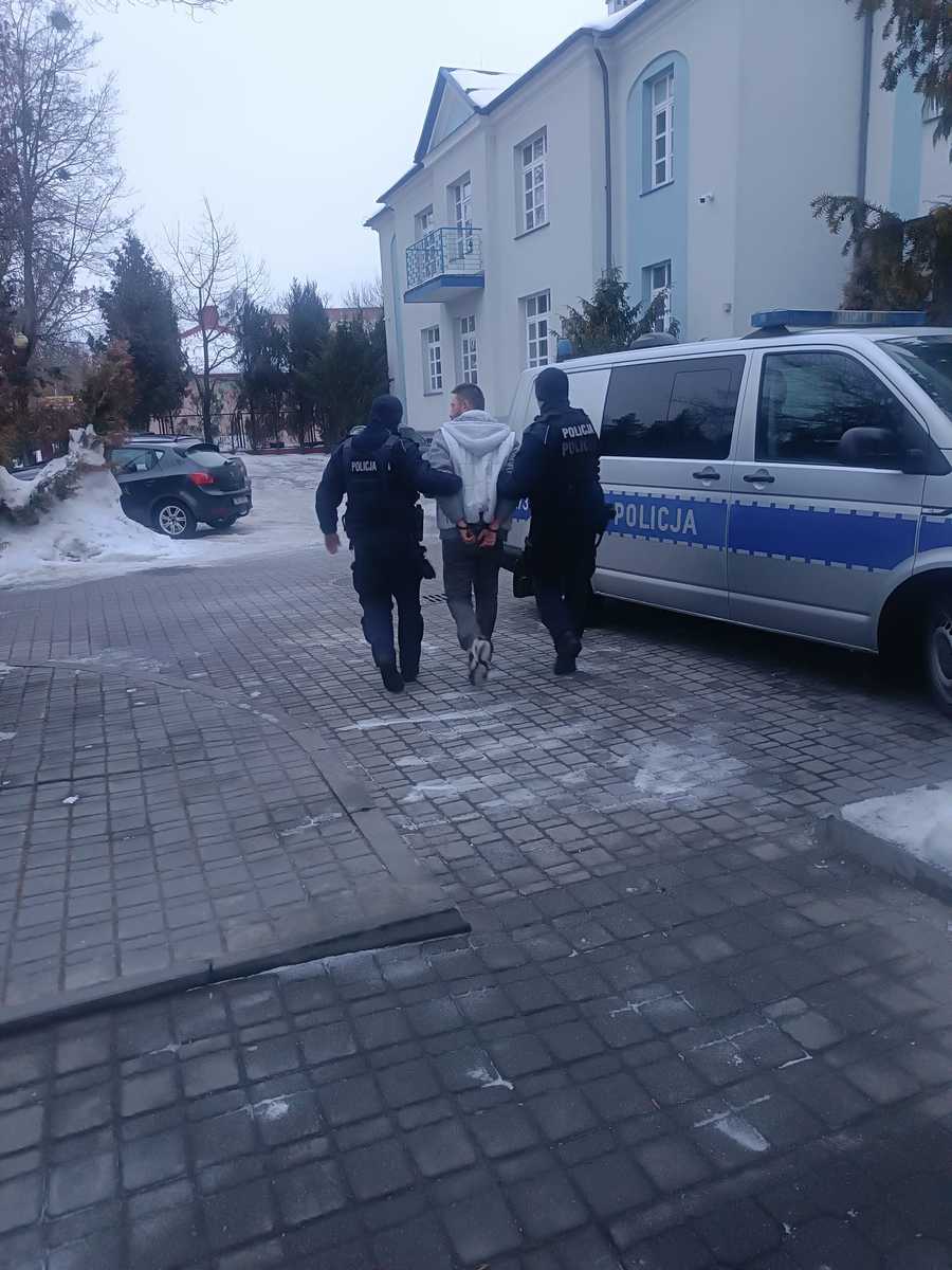 Tymczasowy areszt za znęcanie się nad matką. 39-latek trafił do zakładu karnego