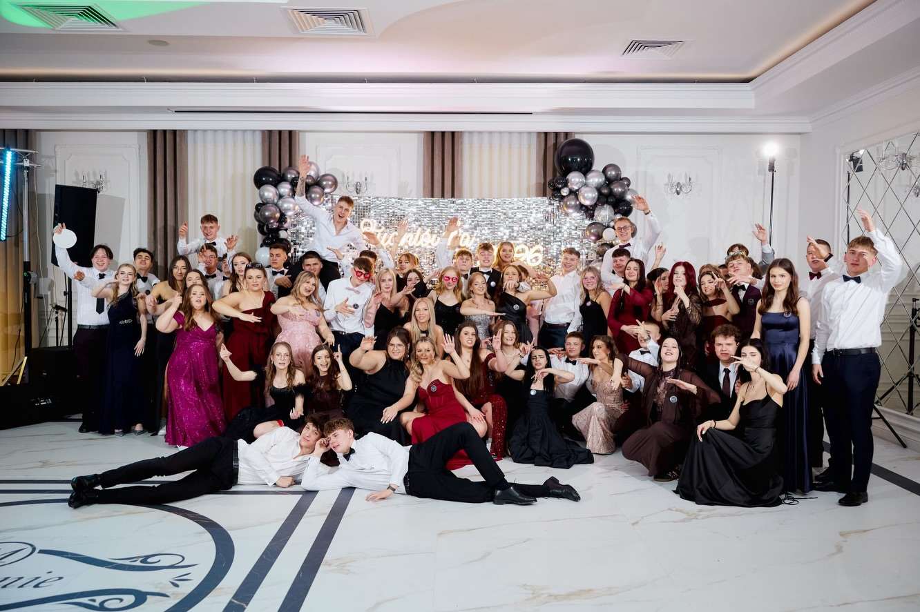 Studniówka maturzystów ZSZ nr 2 w Rykach