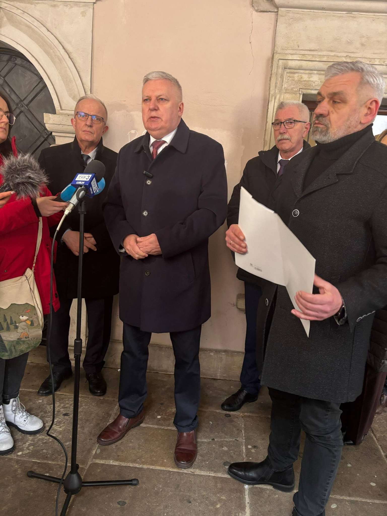 Spór o tablicę Róży Luksemburg w Zamościu. Ostre stanowisko IPN i sprzeciw części samorządowców