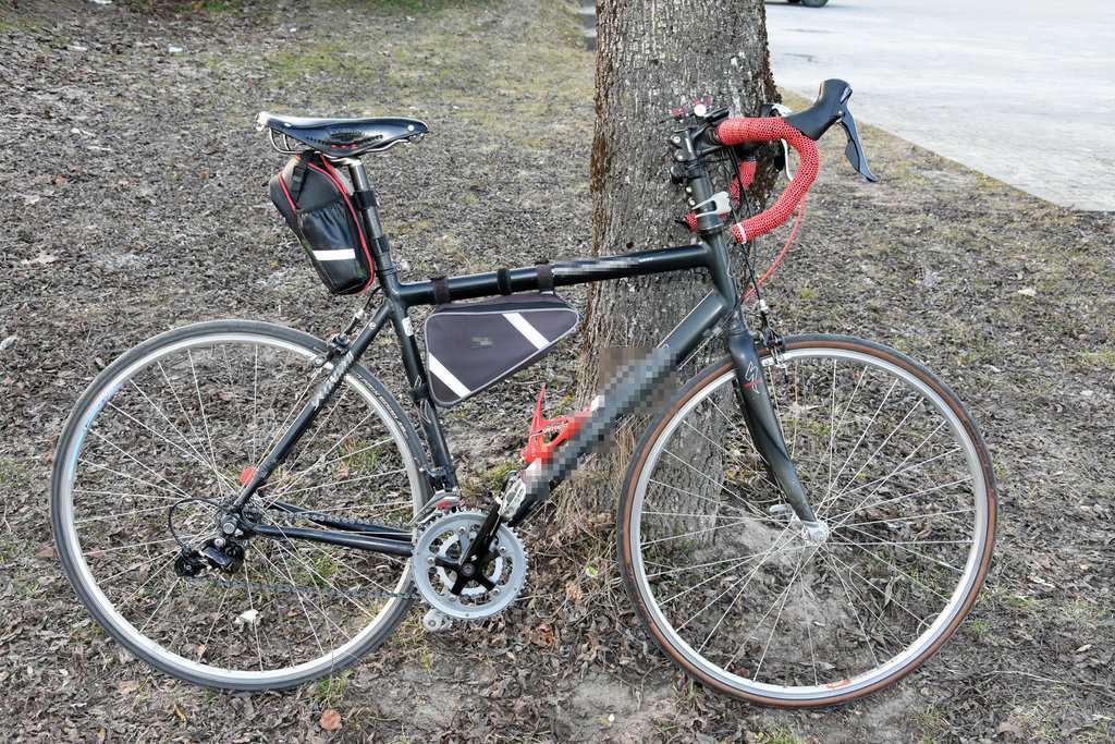 Wjechała na parking i potrąciła rowerzystę w Krasnobrodzie