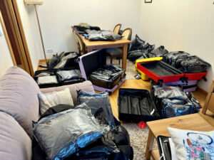 Policja rozbija narkobiznes pseudokibiców – przejęto towar wart miliony