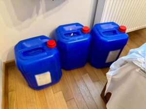 Policja rozbija narkobiznes pseudokibiców – przejęto towar wart miliony