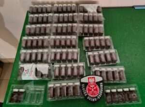 Nielegalne preparaty medycyny estetycznej w bagażu. Interwencja służb w Hrebennem