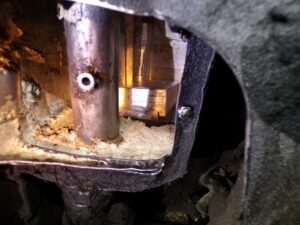 Przemyt papierosów na granicy w Hrebennem udaremniony. KAS zajęła auta i ponad 1,2 tys. paczek