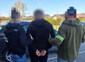 Zlikwidowana „dziupla” samochodowa w Łęcznej – zabezpieczono auta warte ponad 100 tys. zł