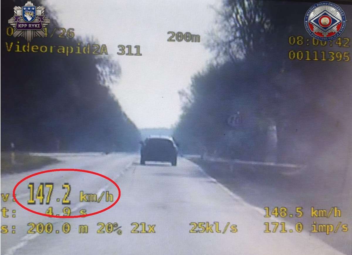 147 km/h na krajowej „48”. 52-latek stracił prawo jazdy