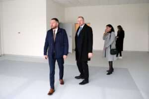 Wojewoda Lubelski odwiedził Gminę Wólka. Inwestycje, bezpieczeństwo i rozwój usług społecznych