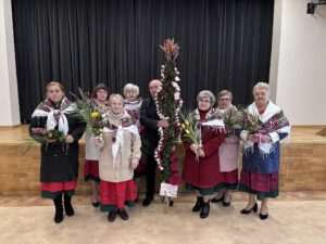 Niedziela Palmowa w Kłoczewie. Tradycja i zaangażowanie Kół Gospodyń Wiejskich