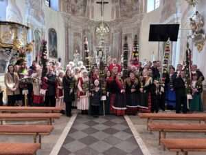 Niedziela Palmowa w Kłoczewie. Tradycja i zaangażowanie Kół Gospodyń Wiejskich