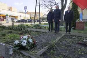 Sławomir Plis wraz z mieszkańcami Opola Lubelskiego oddał hołd Bohaterom