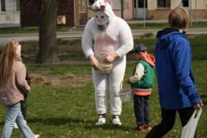 Wielkanocna radość w Parku Miejskim w Bełżycach