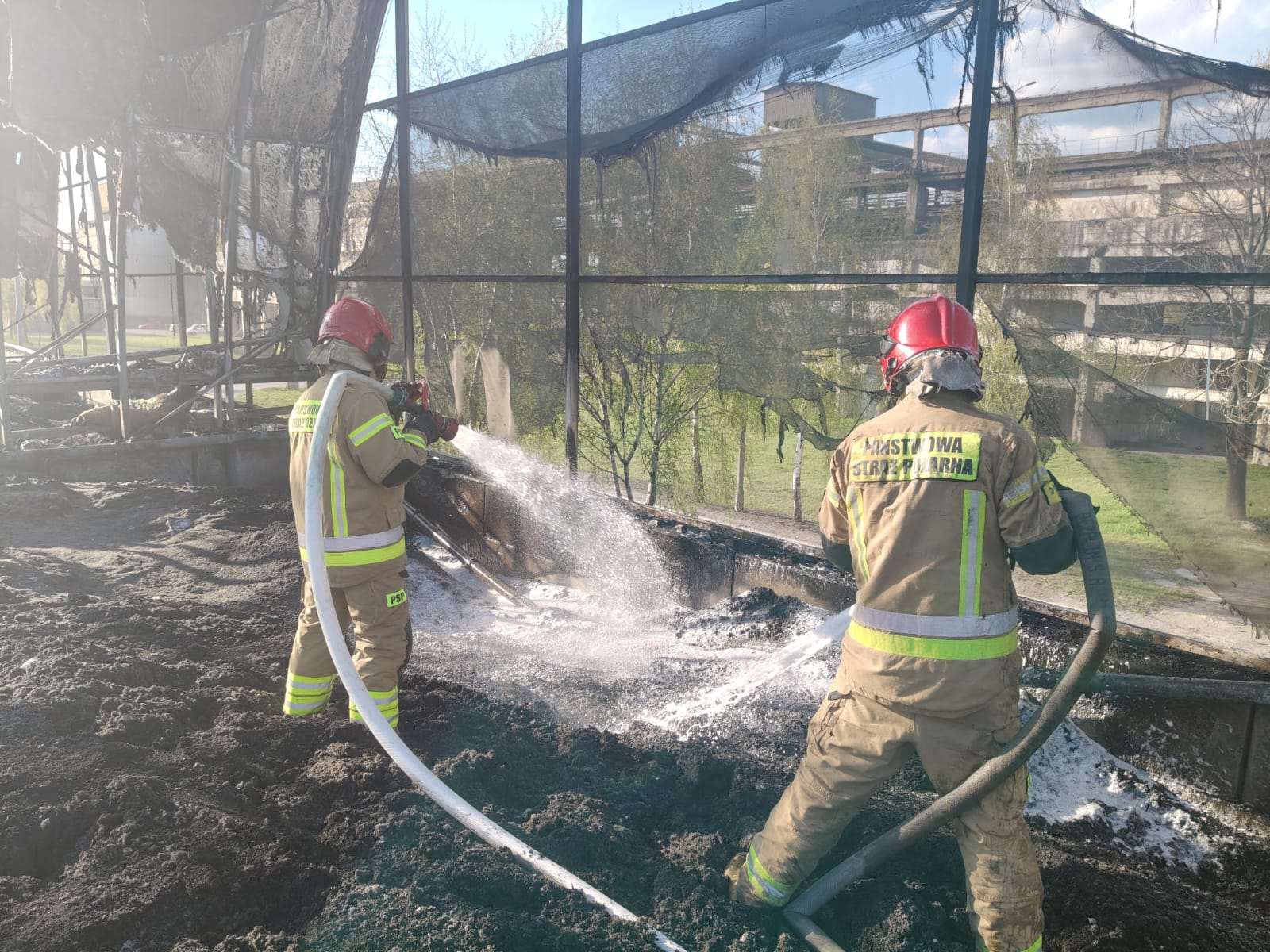 Pożar firmy recyklingowej – akcja trwała 31 godzin