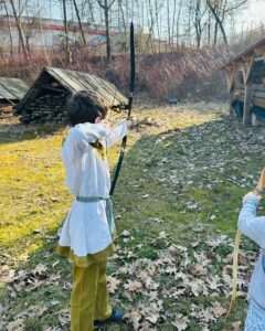 Folkowe Strzały w skansenie. Nietypowe atrakcje w sobotę