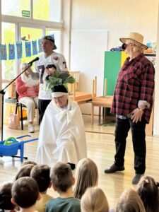 Radosne spotkanie międzypokoleniowe w Bełżycach