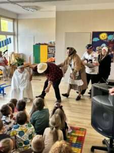 Radosne spotkanie międzypokoleniowe w Bełżycach