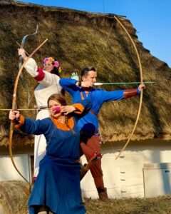 Folkowe Strzały w skansenie. Nietypowe atrakcje w sobotę