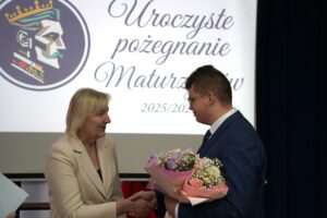 Pożegnanie maturzystów w Łęcznej