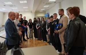 Wlubelskim.pl lubimy boks. Nowe rękawice dla klubu bokserskiego FENIX z Tomaszowa