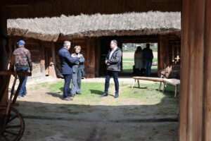 Nowa ekspozycja w skansenie – okólnik z Ostrowa Lubelskiego otwarty dla zwiedzających