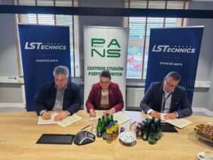 LST i PANS Chełm – umowa na praktyki lotnicze