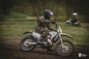 Szkolenie terenowe kierowców 2 LBOT z KM Cross Lublin