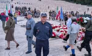 Policjant z Lublina wspiera turystów we Włoszech