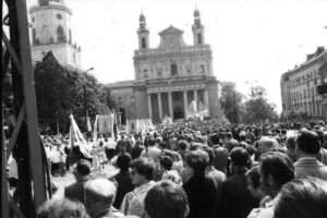 Historia procesji Bożego Ciała w Lublinie łączy w sobie bardzo stare tradycje religijne z ważnymi wydarzeniami społecznymi i politycznymi miasta