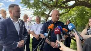 Bezpieczne wakacje 2026. Policja, strażacy i WOPR apelują o rozwagę na drogach i nad wodą