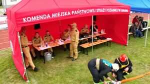 Wojciechów z pucharem na zawodach OSP w Bełżycach