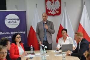 Burmistrz Sławomir Plis podsumował rok działalności LGD „Owocowy Szlak”