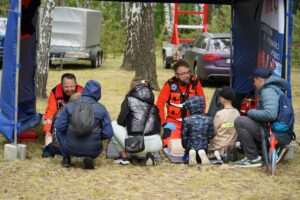 Tłumy nad Jeziorem Piaseczno. Piknik „Bezpieczne Wakacje” przyciągnął całe rodziny