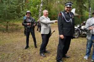 Tłumy nad Jeziorem Piaseczno. Piknik „Bezpieczne Wakacje” przyciągnął całe rodziny