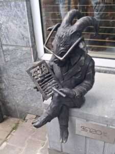 Stefan dołączył do Szlaku Lubelskich Koziołków. To już 16. figurka w Lublinie