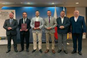 Ponad 16 mln zł na drogi w Lubelskiem. Podpisano umowy