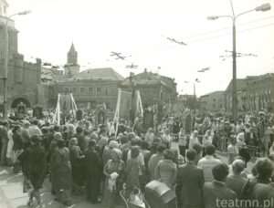 Historia procesji Bożego Ciała w Lublinie łączy w sobie bardzo stare tradycje religijne z ważnymi wydarzeniami społecznymi i politycznymi miasta