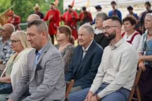 „Dziedzictwo łączy pokolenia” w Zawieprzycach. Starosta Łukasz Reszka uczestniczył w wyjątkowym wydarzeniu