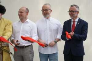 „Dziedzictwo łączy pokolenia” w Zawieprzycach. Starosta Łukasz Reszka uczestniczył w wyjątkowym wydarzeniu